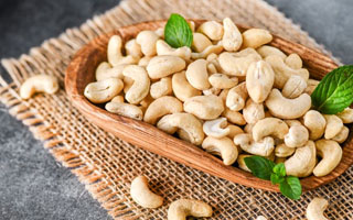 Cashew Nuts And It’s Benefits